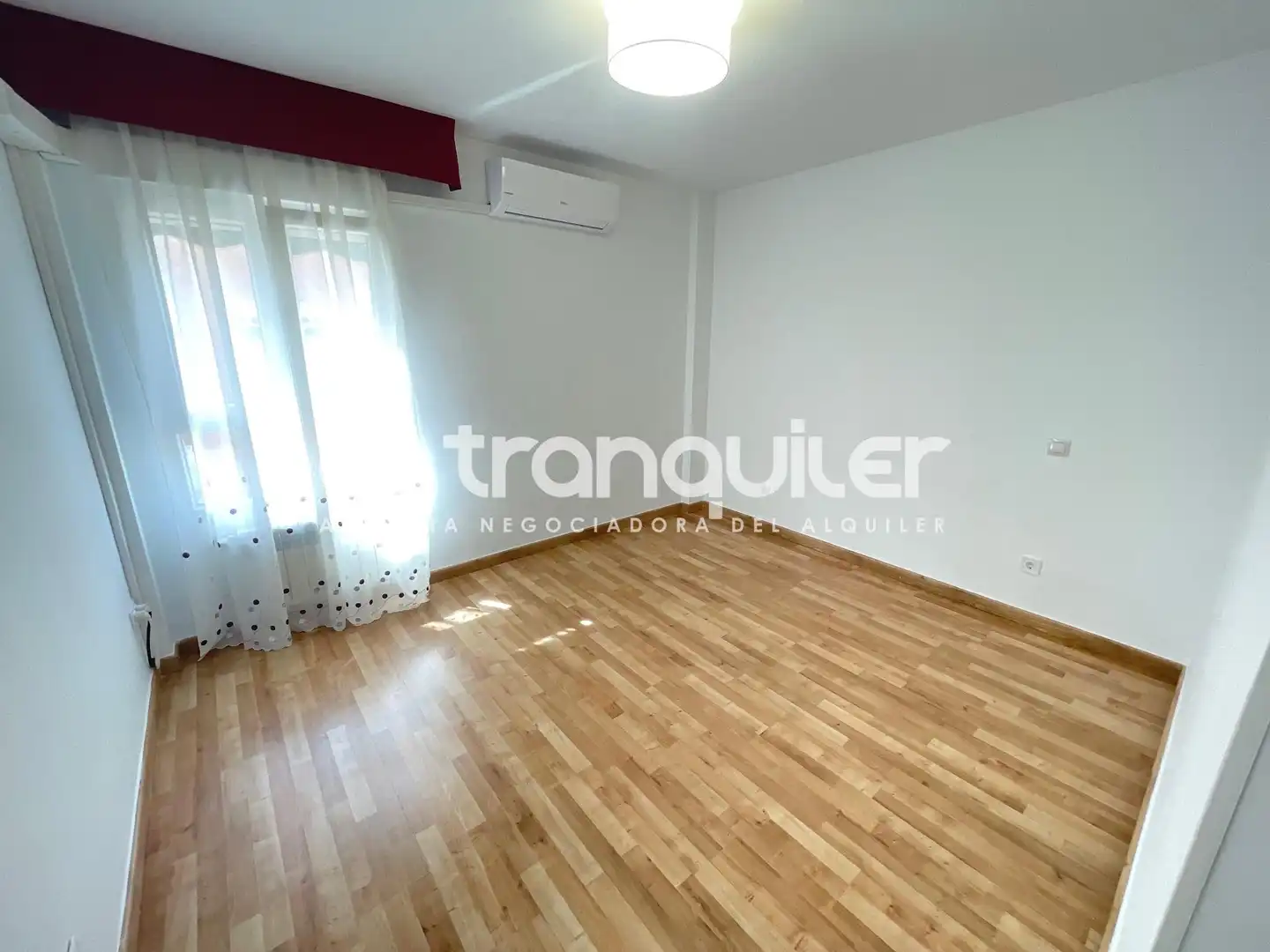 Dormitori de Pis de lloguer en Leganés amb Aire condicionat, Parquet i Terrassa