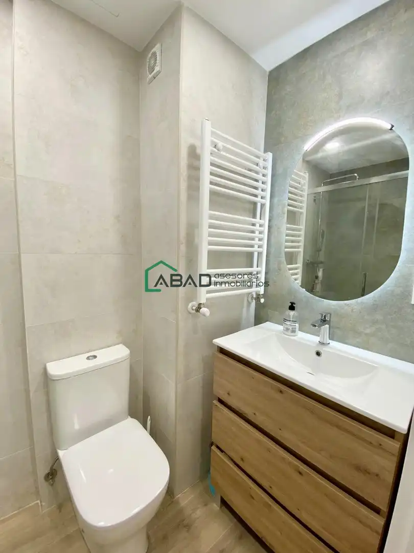 Badezimmer von Wohnungen zur Miete in Laredo mit Heizung und Möbliert