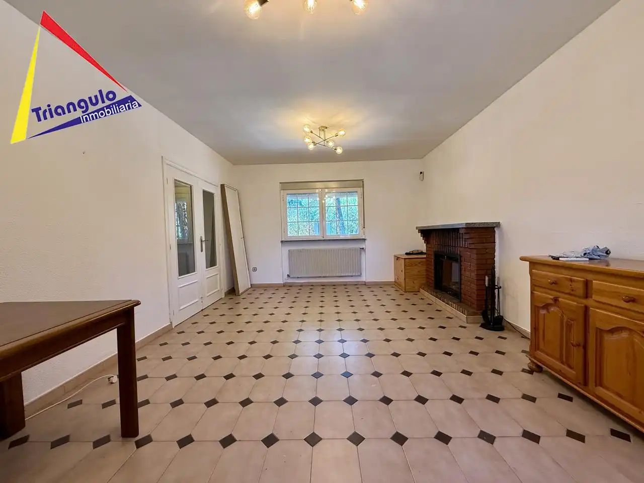 Sala de estar de Casa o chalet en venta en Marugán con Aire acondicionado, Calefacción y Jardín privado