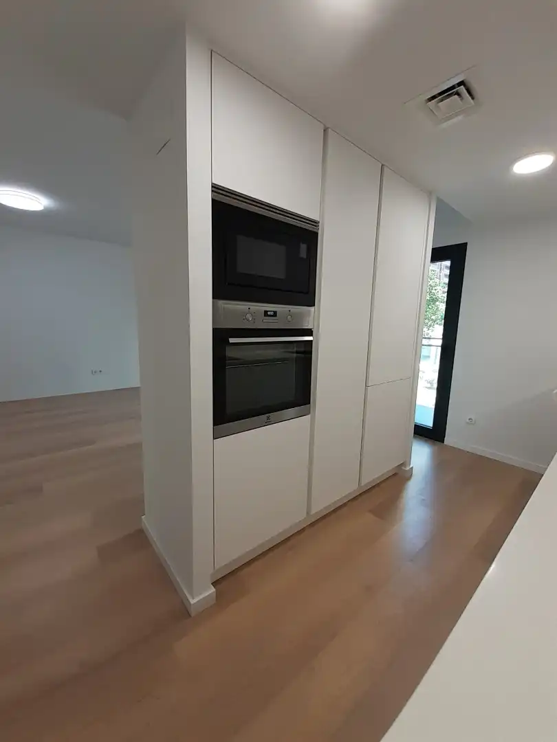 Cuina de Pis de lloguer en Valencia amb Aire condicionat, Calefacció i Parquet