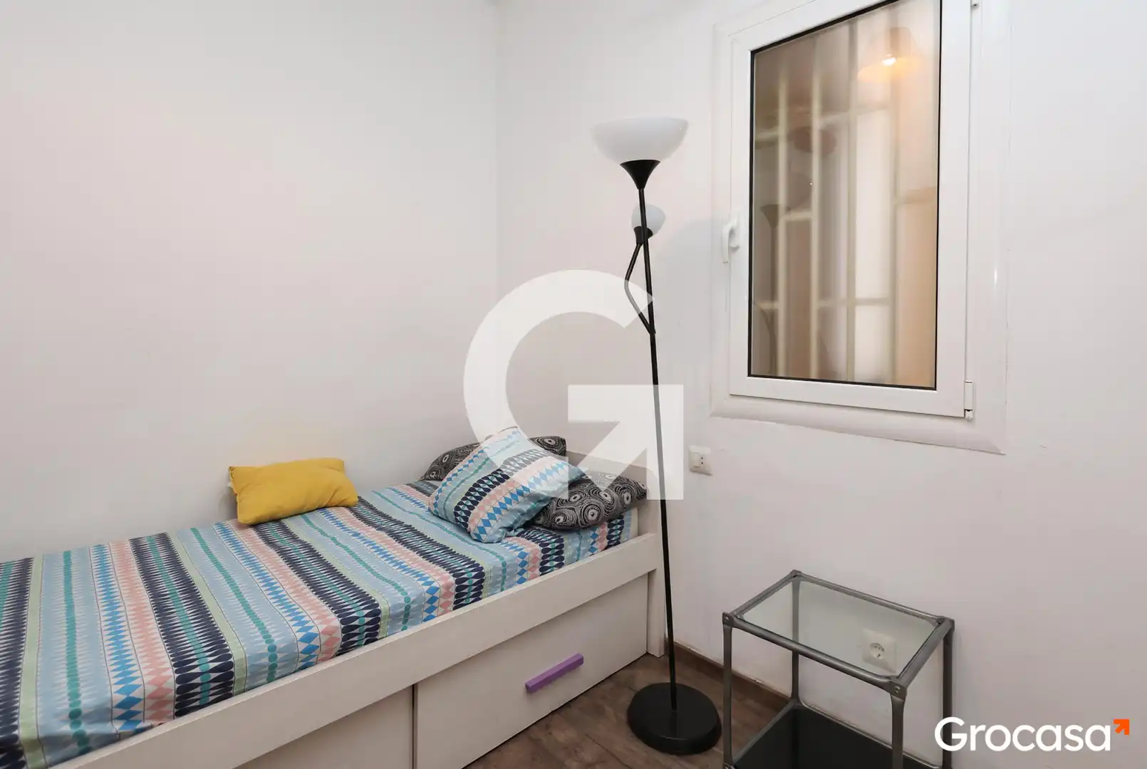 Bedroom of Flat for sale in Barcelona  with Air Conditioner, Oven and Balcony