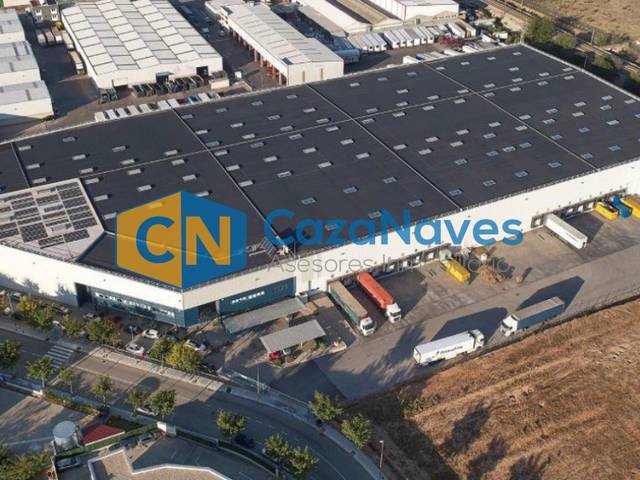 Nave industrial en Alquiler en La Estación