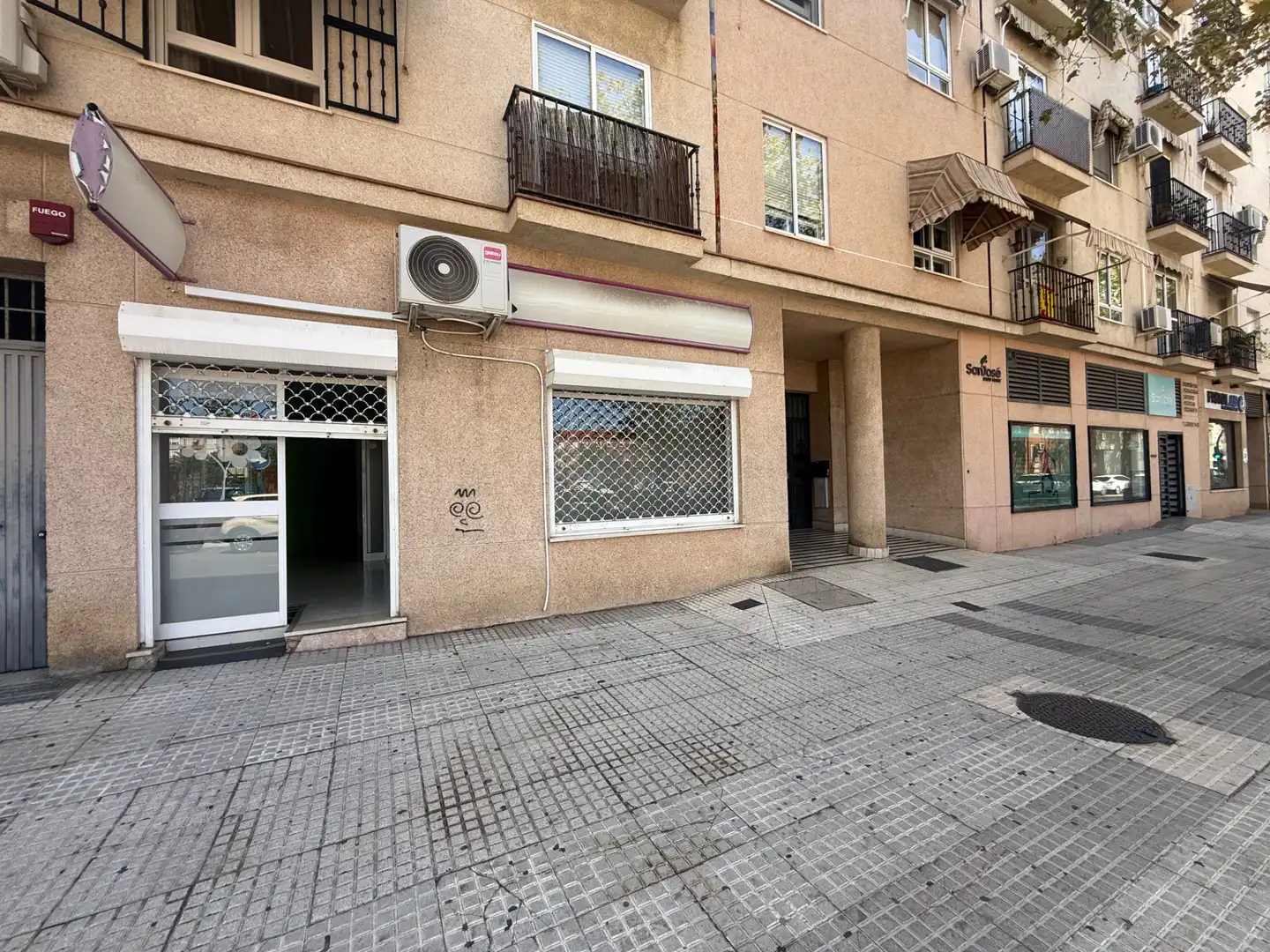 Local de lloguer en Huelva amb Aire condicionat i Calefacció