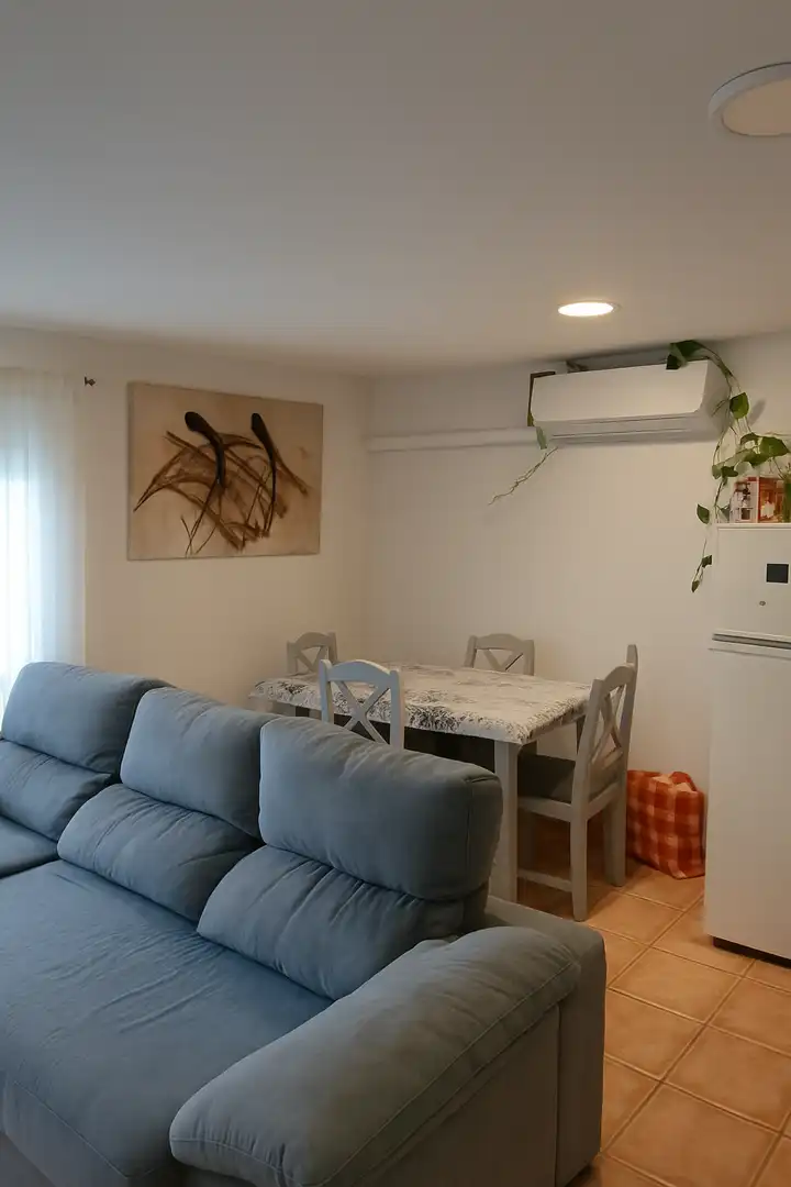 Esszimmer von Country house zur Miete in Montserrat mit Klimaanlage, Heizung und Abstellraum