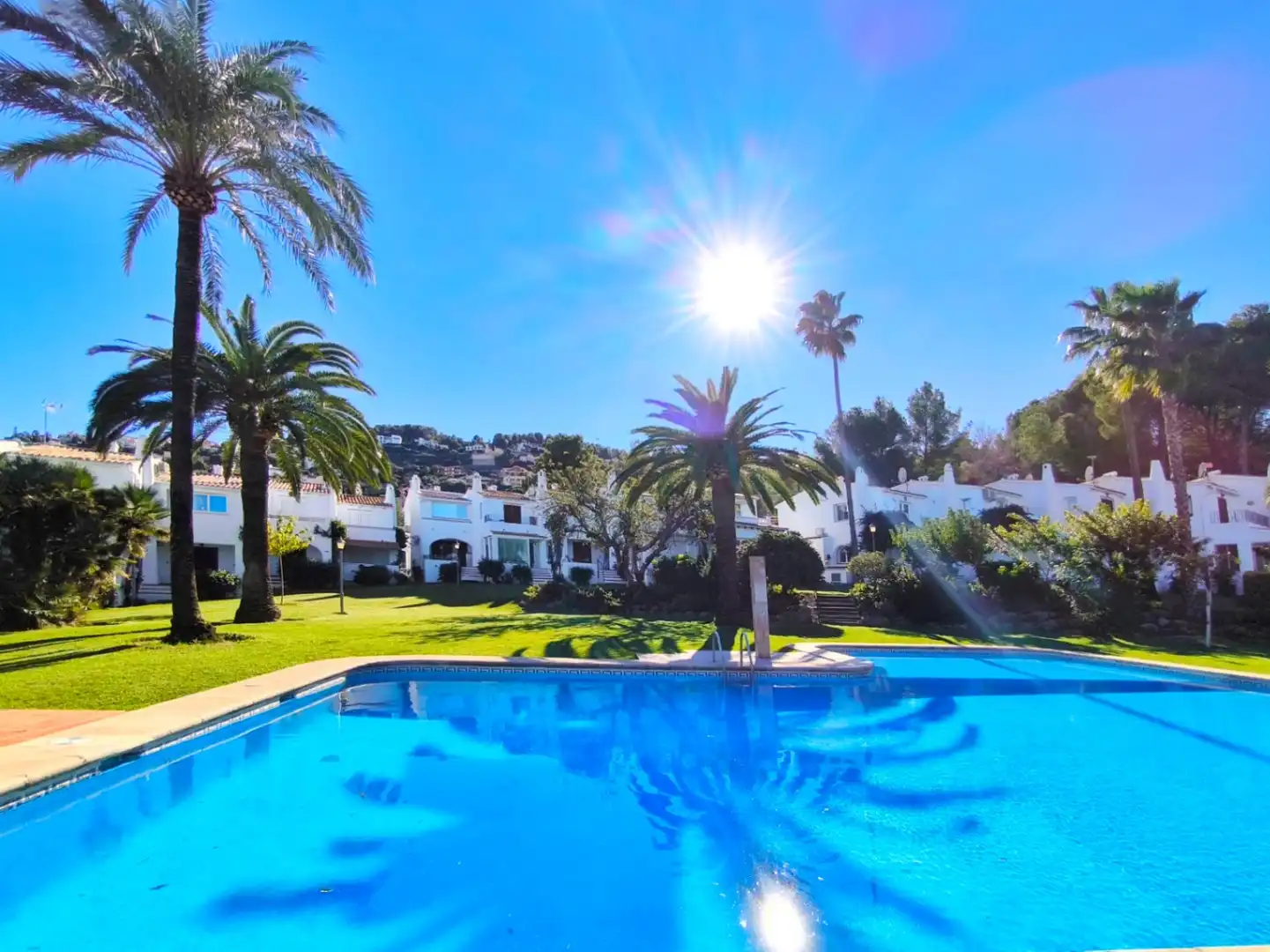 Apartamento con piscina en venta en La Sella