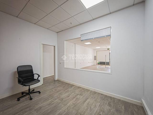 Oficina en Alquiler en Los Cristianos