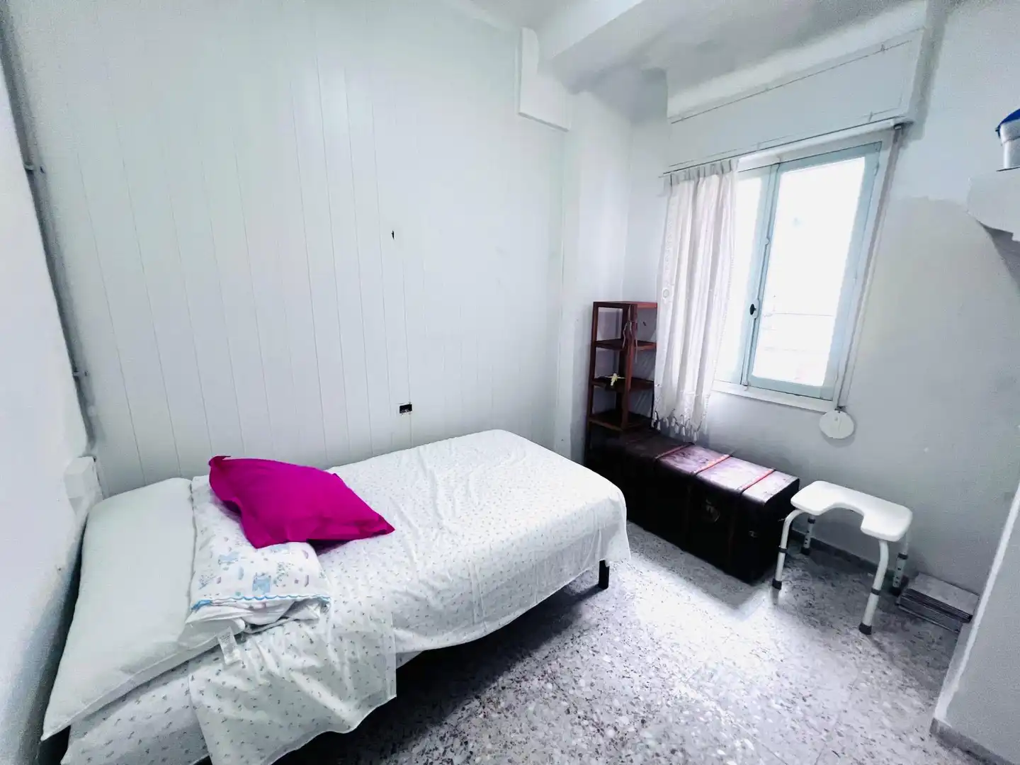 Habitación de Edificio en venta en Santa Pola