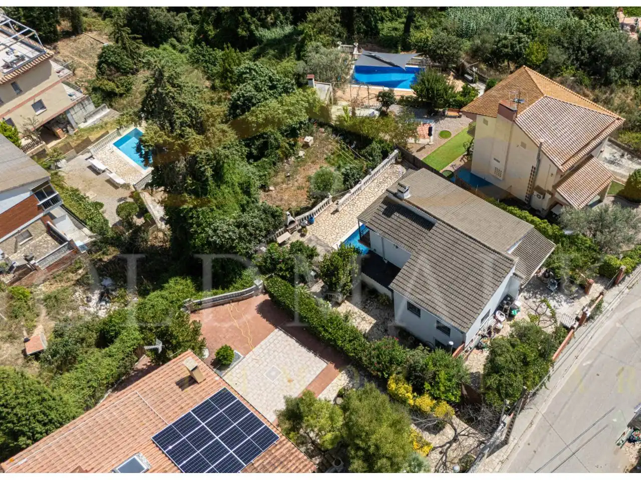 Vista exterior de Casa o xalet en venda en Corbera de Llobregat amb Calefacció, Jardí privat i Terrassa