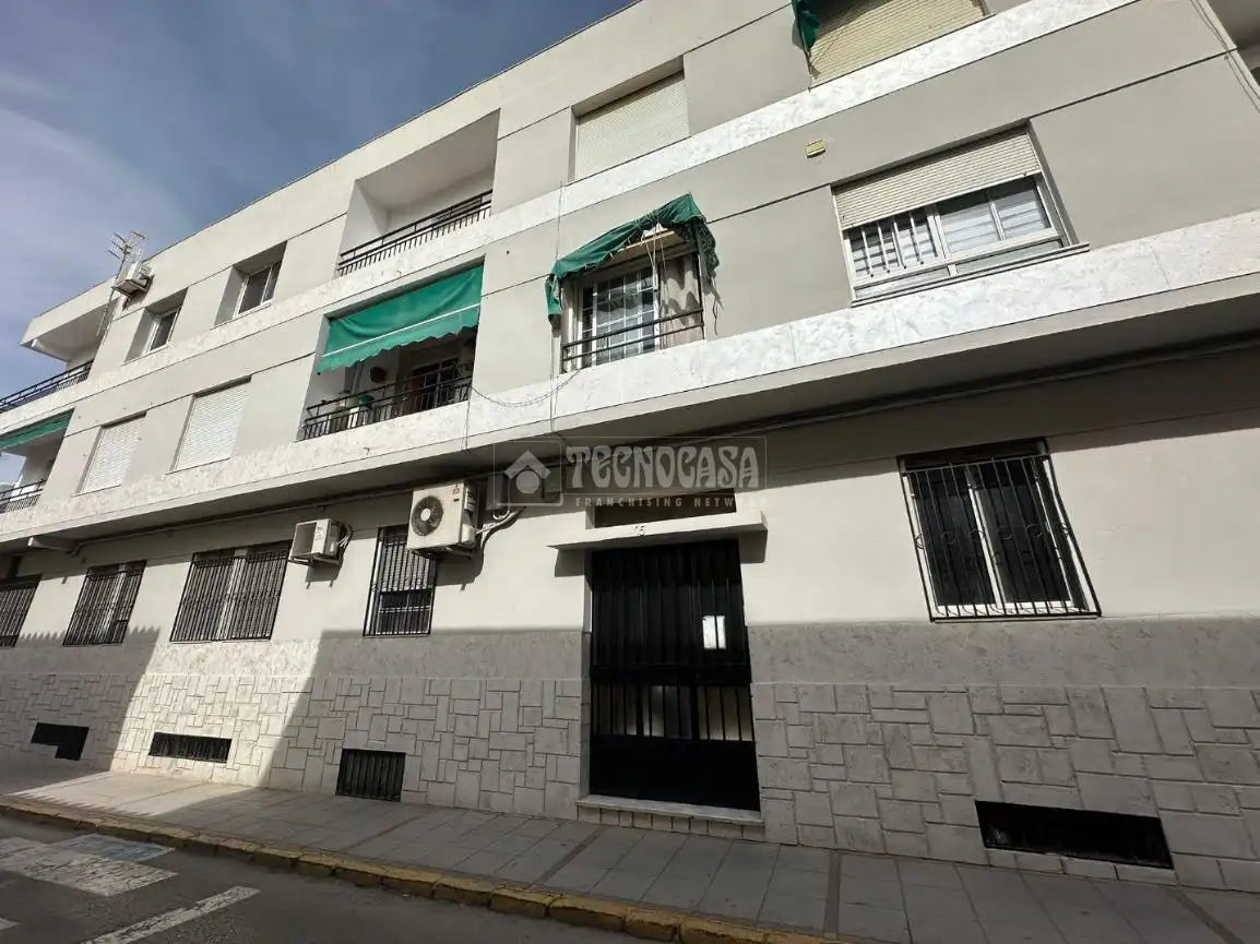 Flat with terrace for sale in C. los Molinos