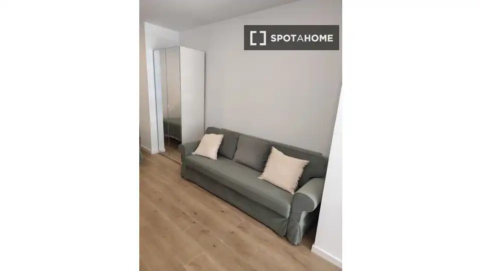 Habitación de Piso de alquiler en Sagunto / Sagunt con Aire acondicionado, Calefacción y Amueblado