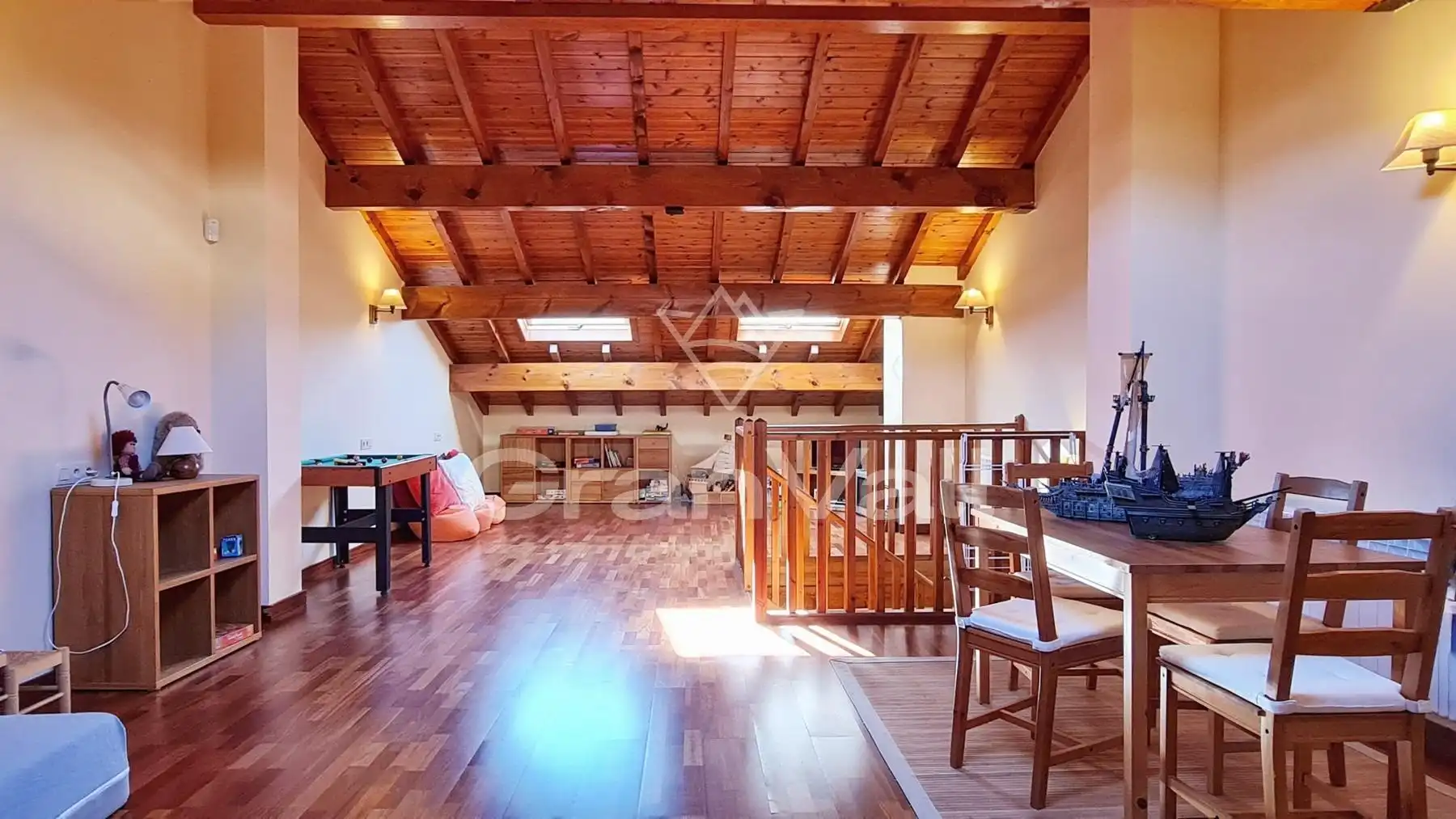 Wohnzimmer von Einfamilien-Reihenhaus zum Verkauf in Osséja mit Heizung, Parkett und Terrasse