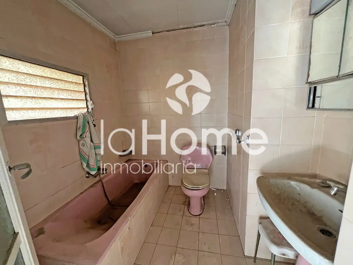 Casa adosada en venta en Burjassot con Jardín privado, Terraza y Balcón