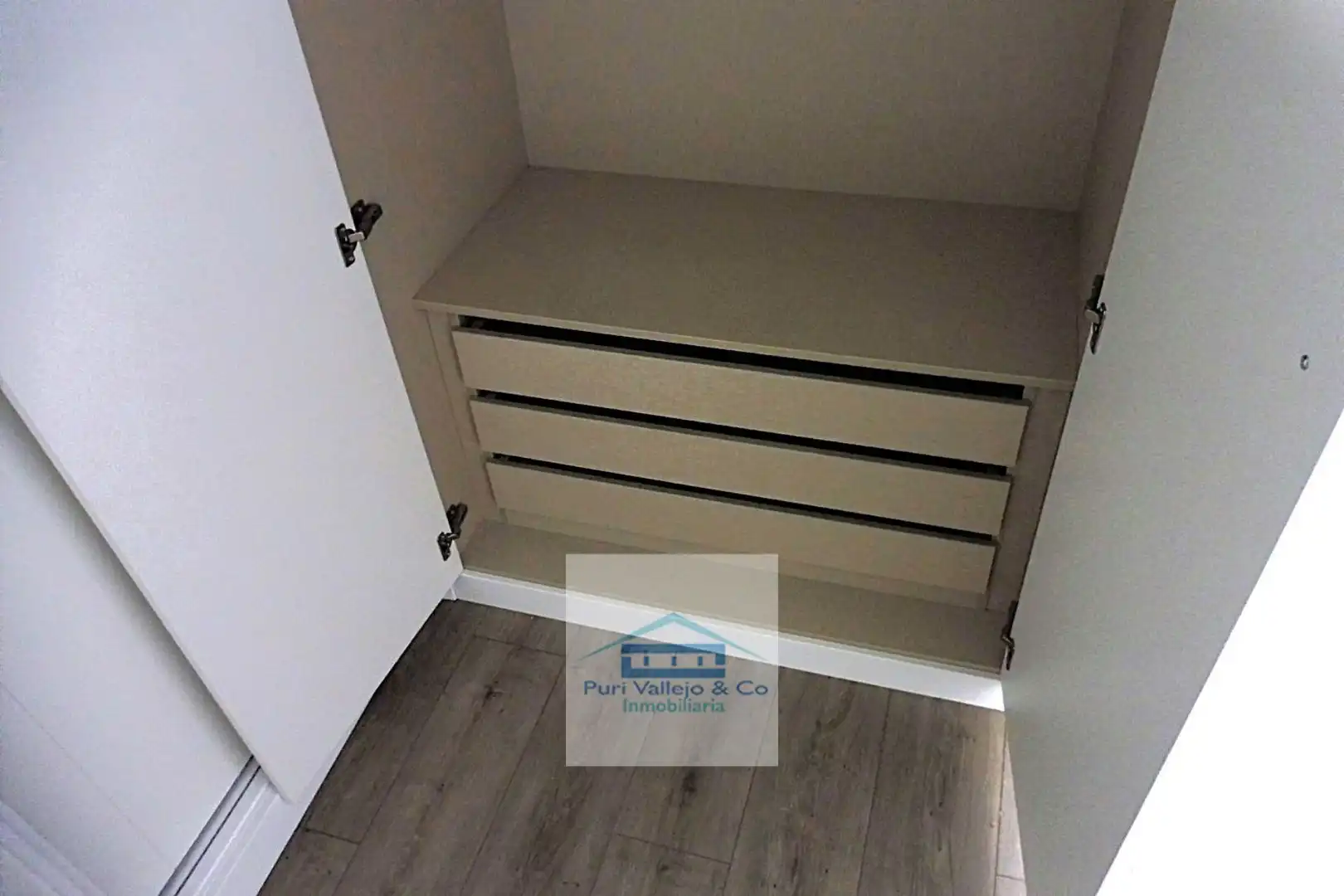 Habitación de Piso de alquiler en Córdoba con Aire acondicionado, Terraza y Trastero