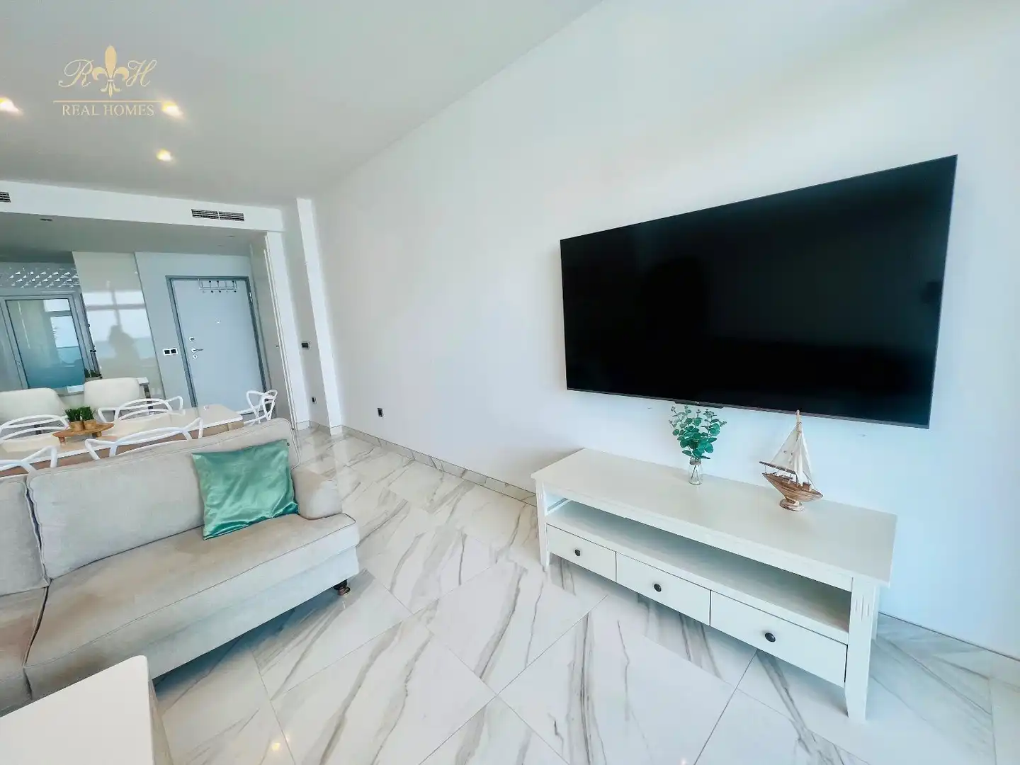 Wohnzimmer von Wohnung zur Miete in Benidorm mit Heizung, Terrasse und Schwimmbad
