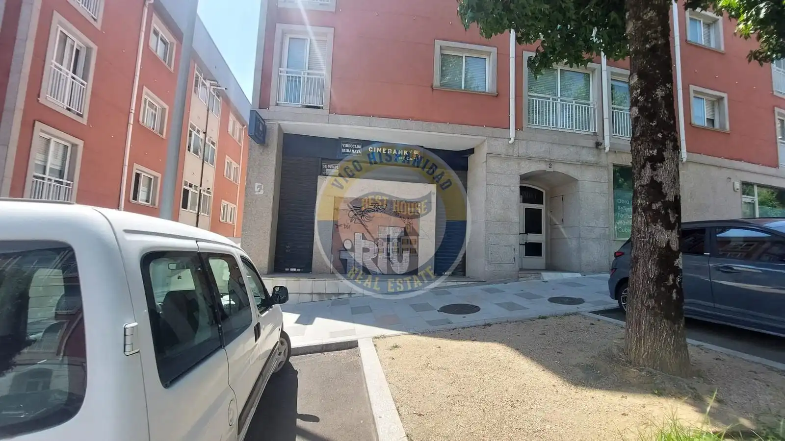 Vista exterior de Planta baixa en venda en Vigo  amb Calefacció