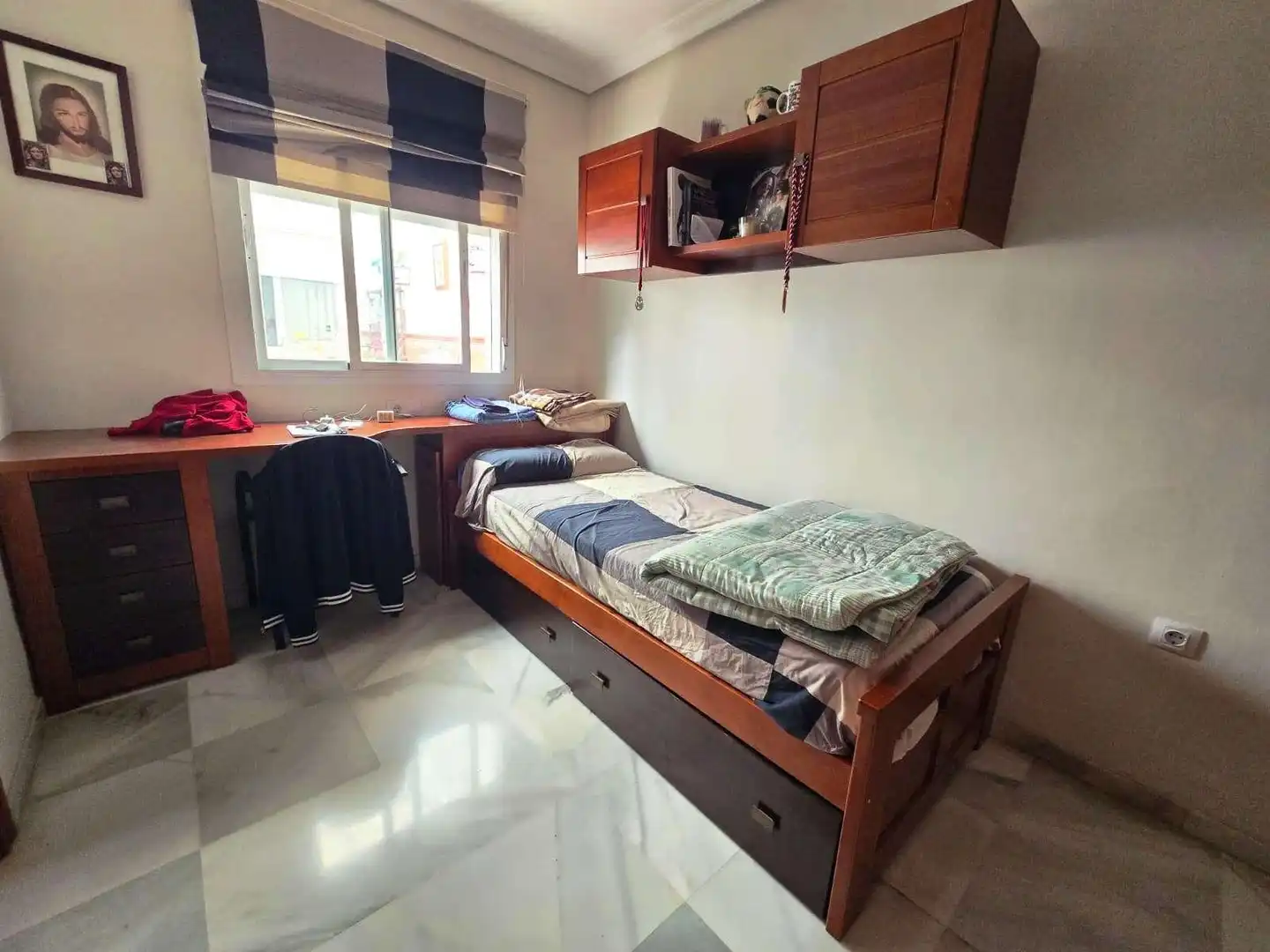 Dormitori de Casa o xalet en venda en Castilleja de la Cuesta amb Aire condicionat, Terrassa i Balcó