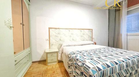 Foto 2 de Pis en venda a Calle Pérez de Ayala, Llano, Gijón