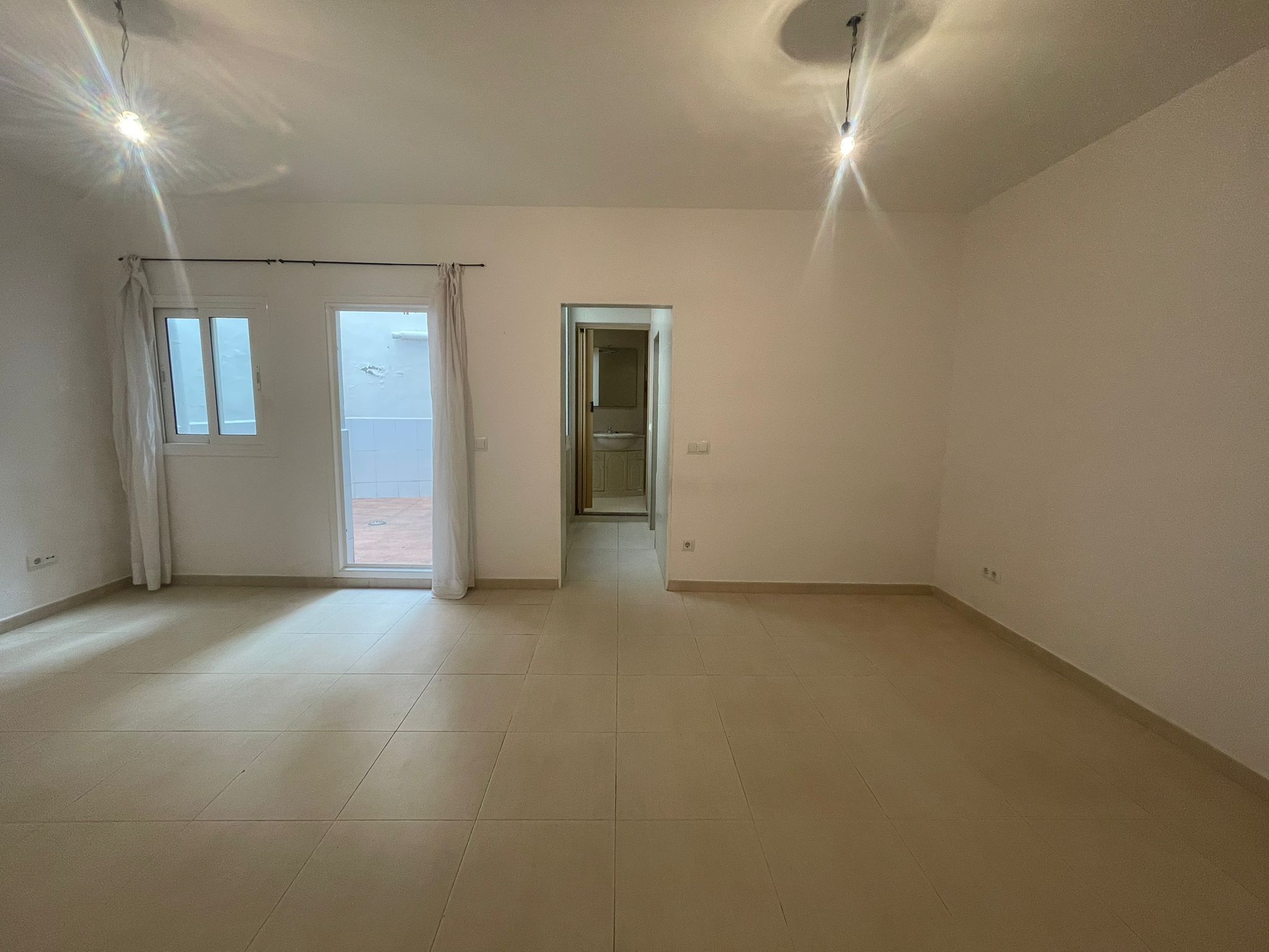 Planta baja for sale in L'Hospitalet de Llobregat  with Terrace