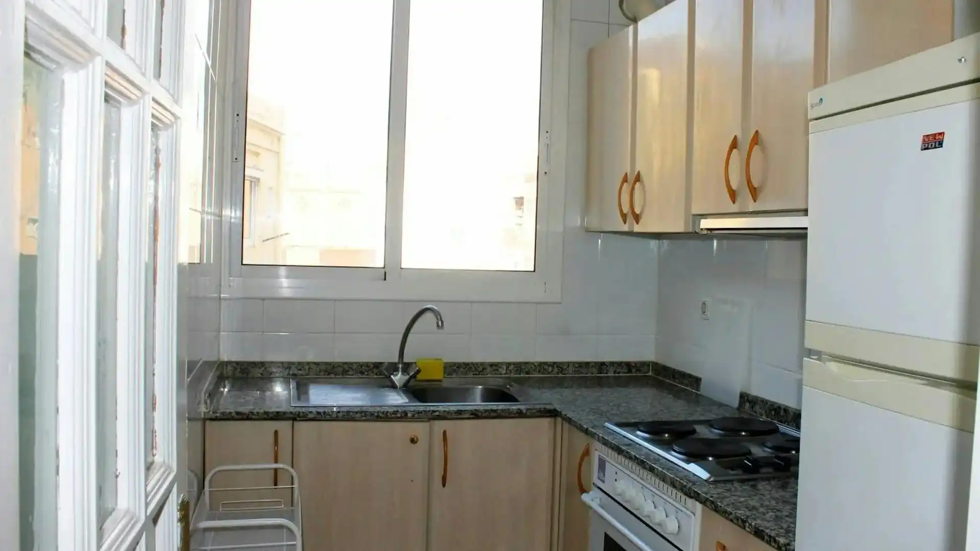 Kitchen of Flat for share in Barcelona  with Furnished and Washing machine
