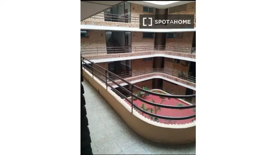 Vista exterior de Pis de lloguer en Alicante / Alacant amb Aire condicionat, Calefacció i Moblat