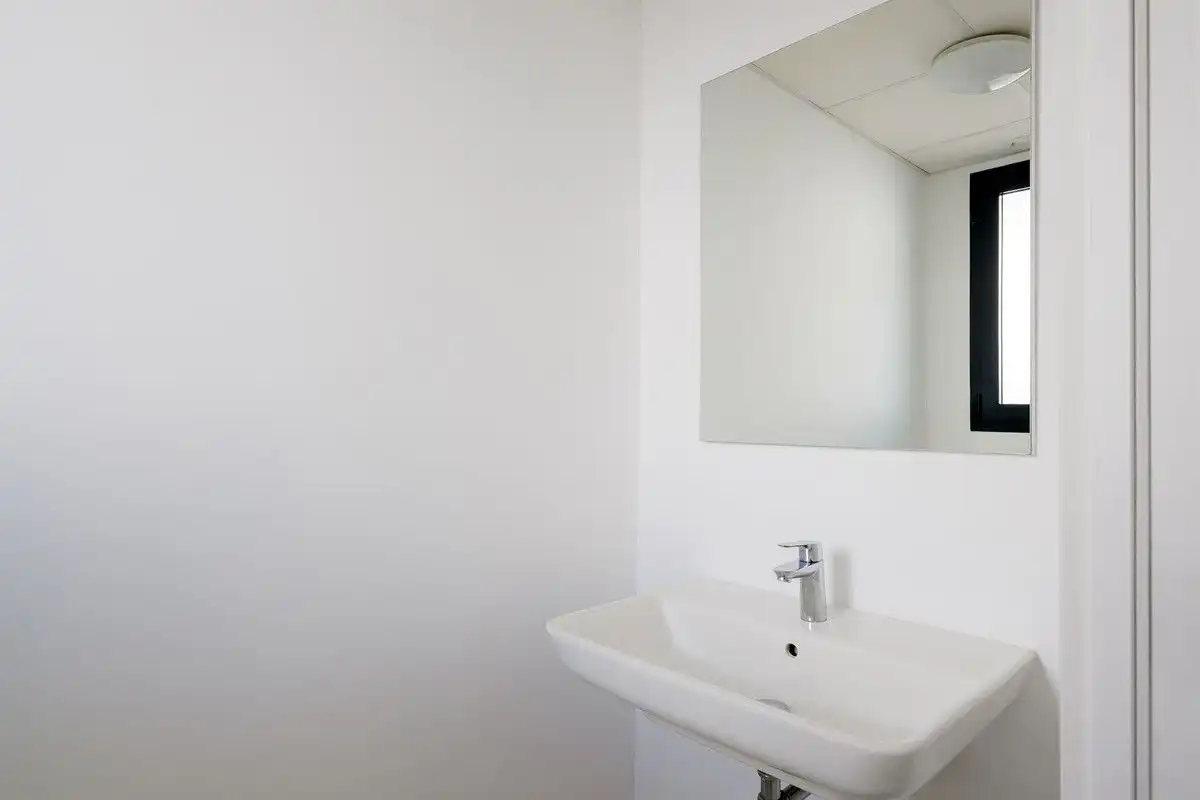 Bany de Casa o xalet en venda en Marbella amb Terrassa, Alarma i Piscina comunitària