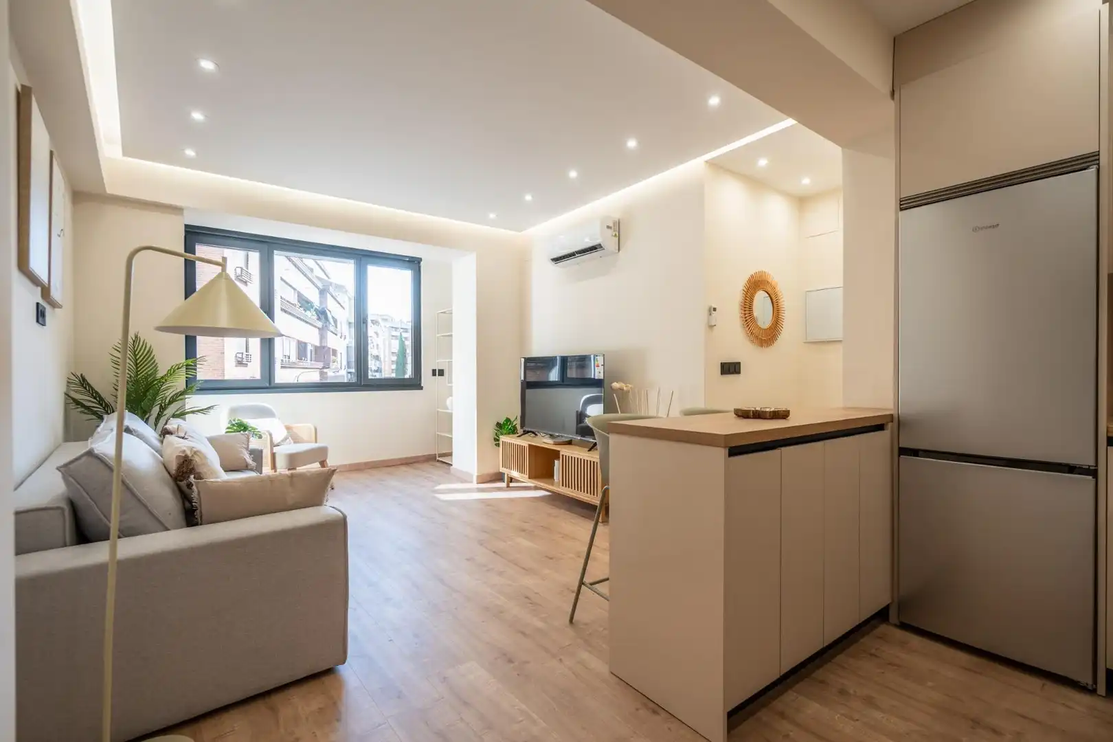 Sala de estar de Piso en venta en Granada con Aire acondicionado, Calefacción y Amueblado