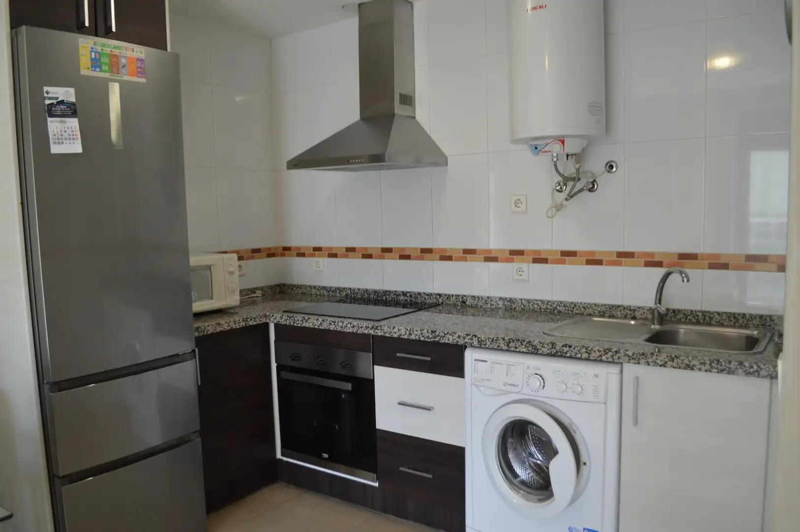 Apartament de lloguer a Calle SAGRADA FAMILIA, Angustias - Chana - Encina