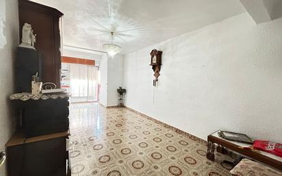 Living room of Flat for sale in  Albacete Capital  with Air Conditioner and Balcony