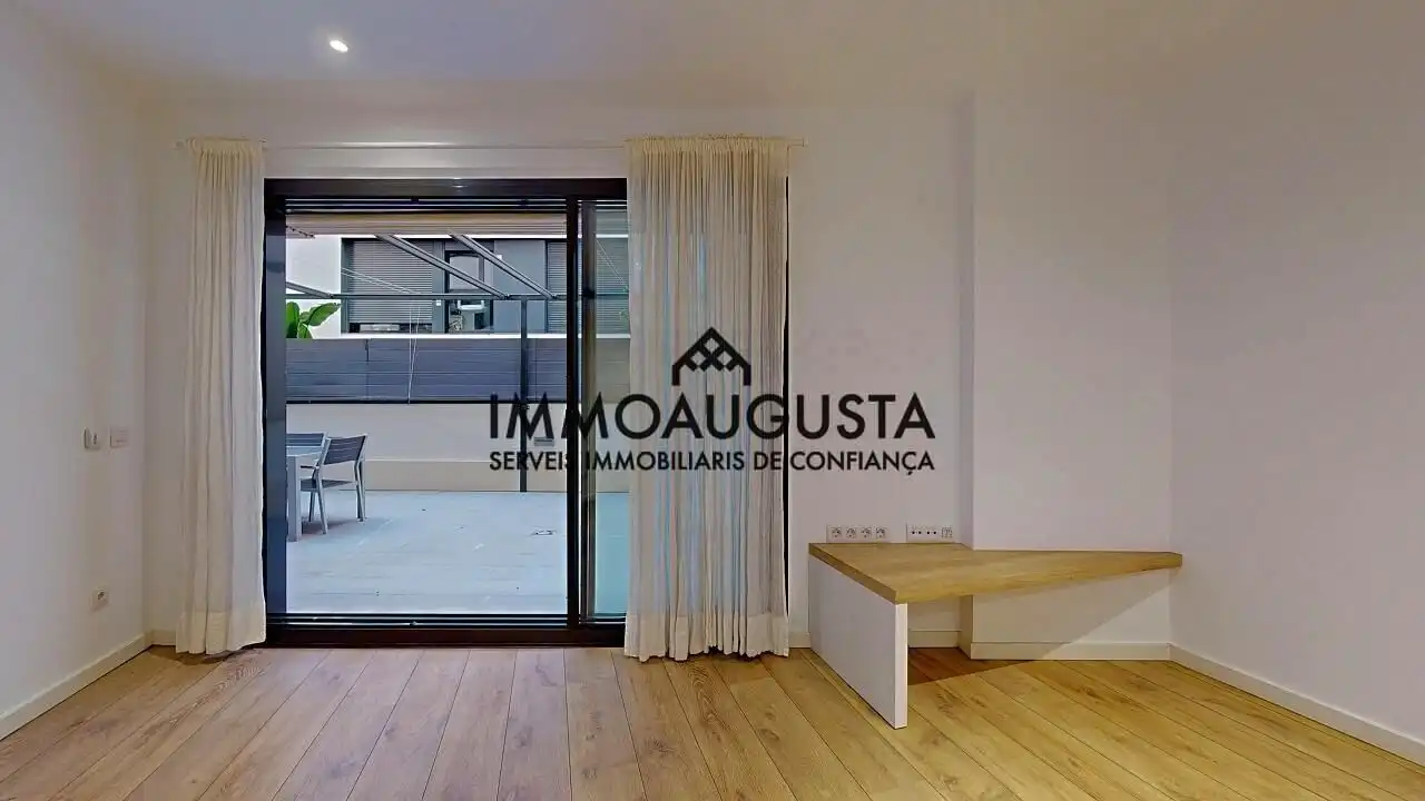 Dormitori de Dúplex de lloguer en Barcelona amb Aire condicionat, Calefacció i Parquet