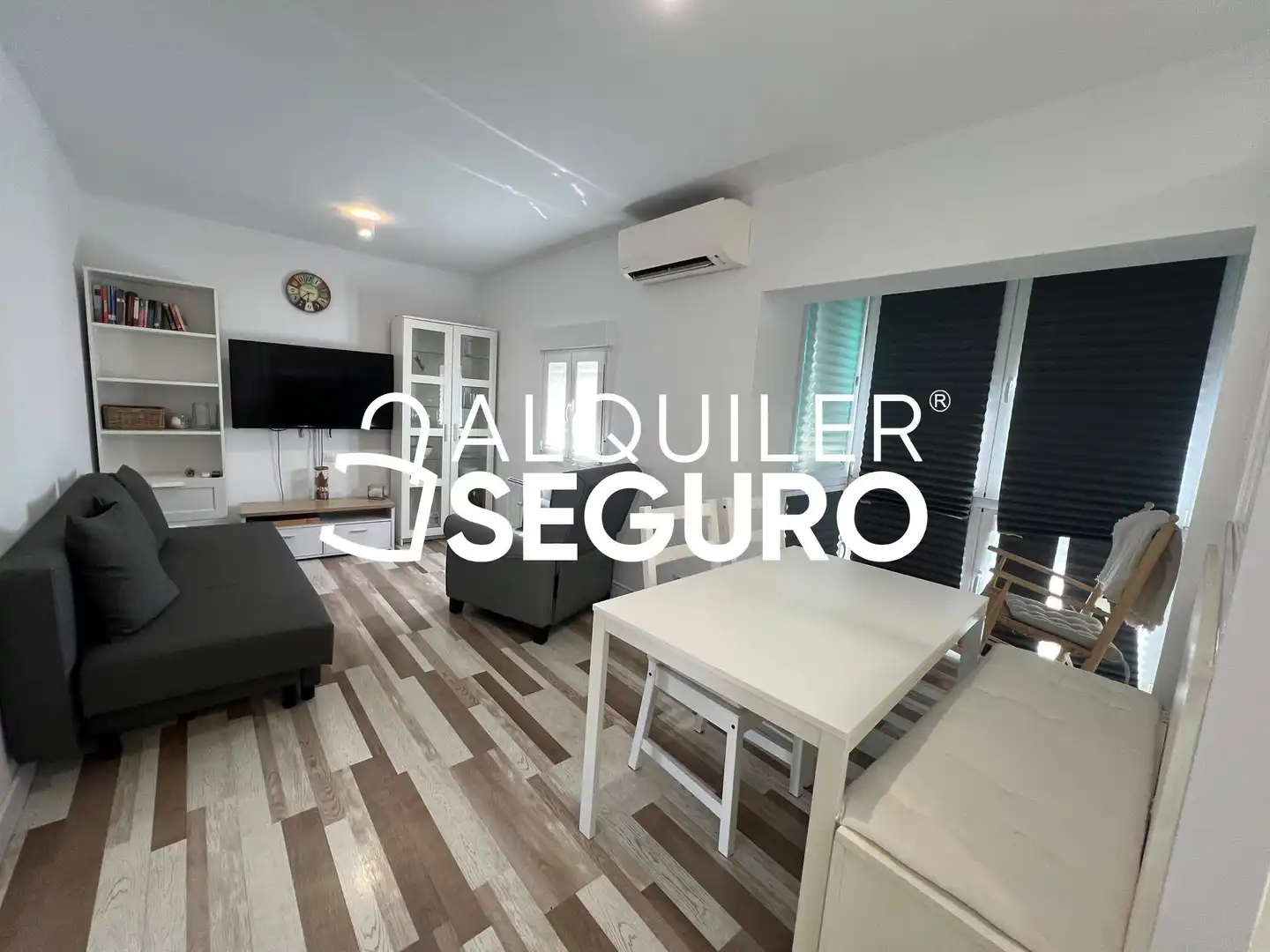 Sala de estar de Piso de alquiler en Madrid con Aire acondicionado, Calefacción y Amueblado