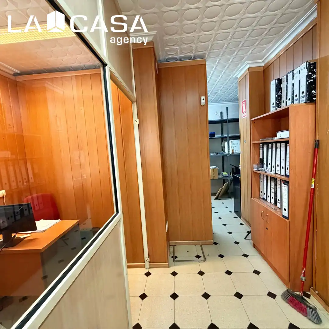 Business premises for sale in Macarena, imagen 5