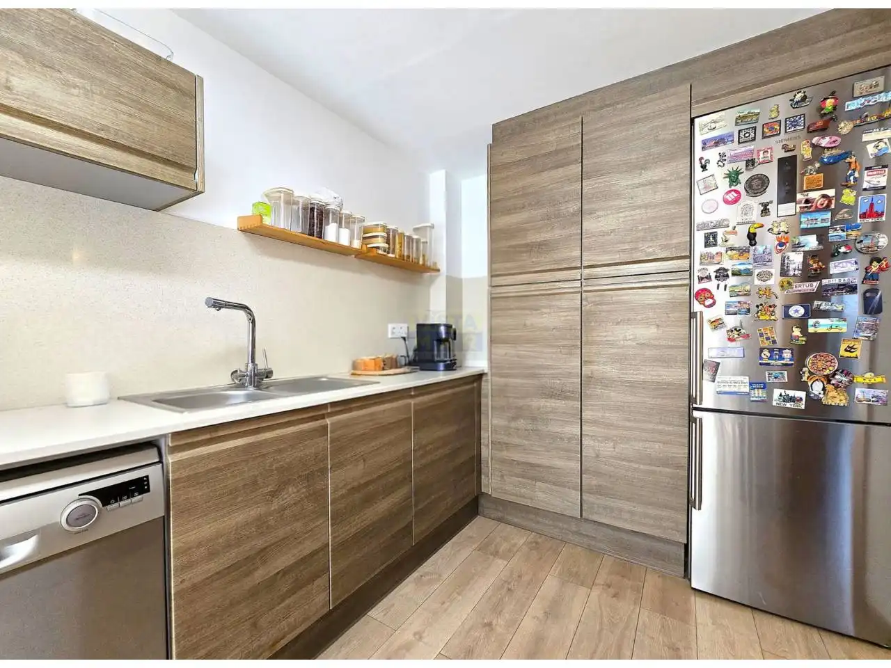 Cocina de Casa adosada en venta en Vilanova i la Geltrú con Aire acondicionado, Calefacción y Jardín privado