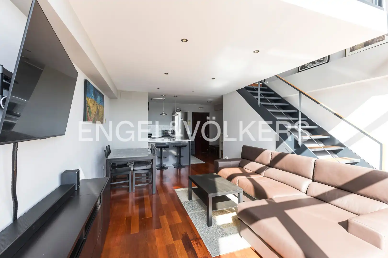 Sala d'estar de Loft de lloguer en San Sebastián de los Reyes amb Aire condicionat, Calefacció i Piscina