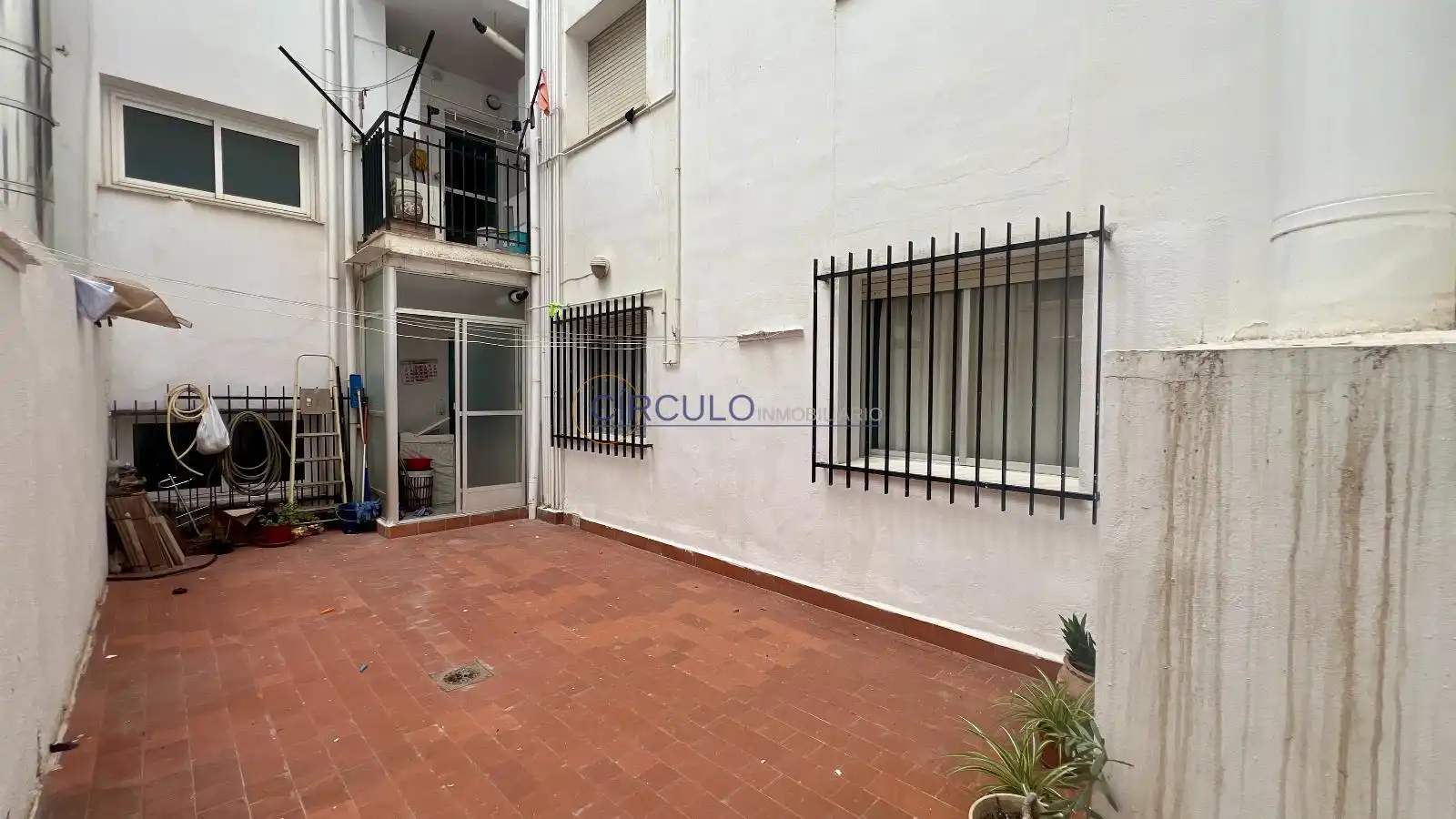 Vista exterior de Piso en venta en Lorca con Calefacción, Trastero y Amueblado