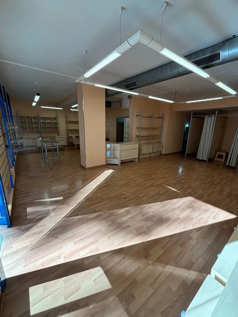 Business premises for sale in Sant Vicenç Dels Horts, imagen 25
