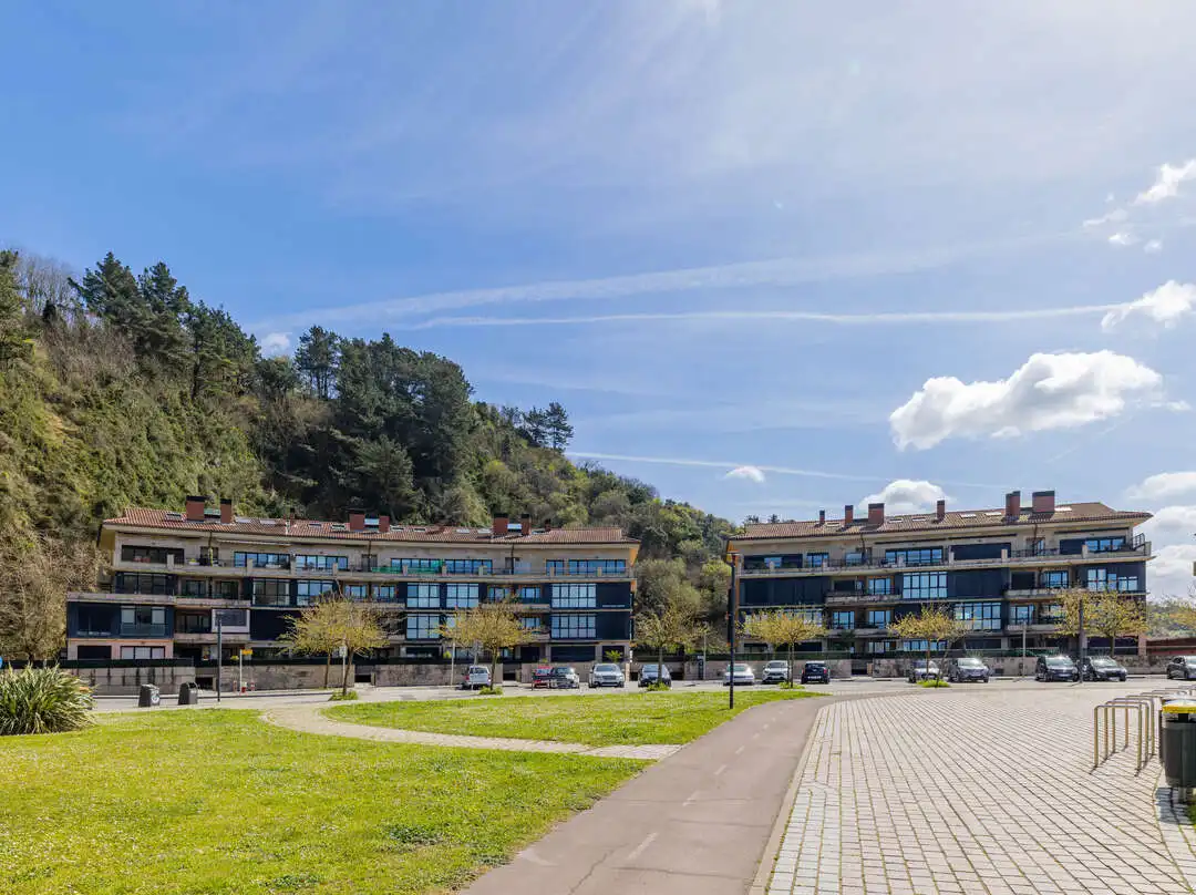 Vista exterior de Dúplex en venta en Orio con Calefacción, Terraza y Balcón