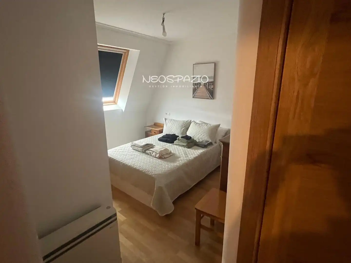 Schlafzimmer von Dachboden zur Miete in Cervo mit Möbliert