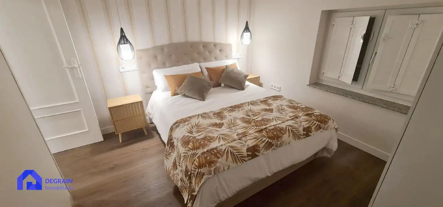 Bedroom of Flat for rent in Oviedo   with Furnished