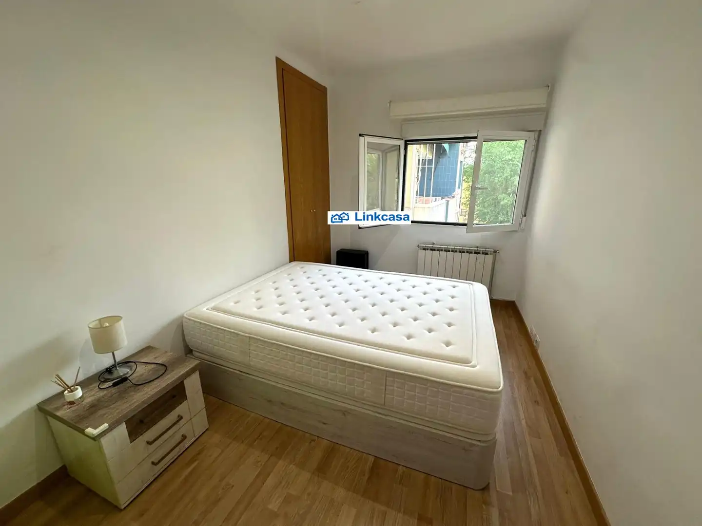 Bedroom of Flat for sale in  Madrid Capital  with Air Conditioner, Heating and Terrace