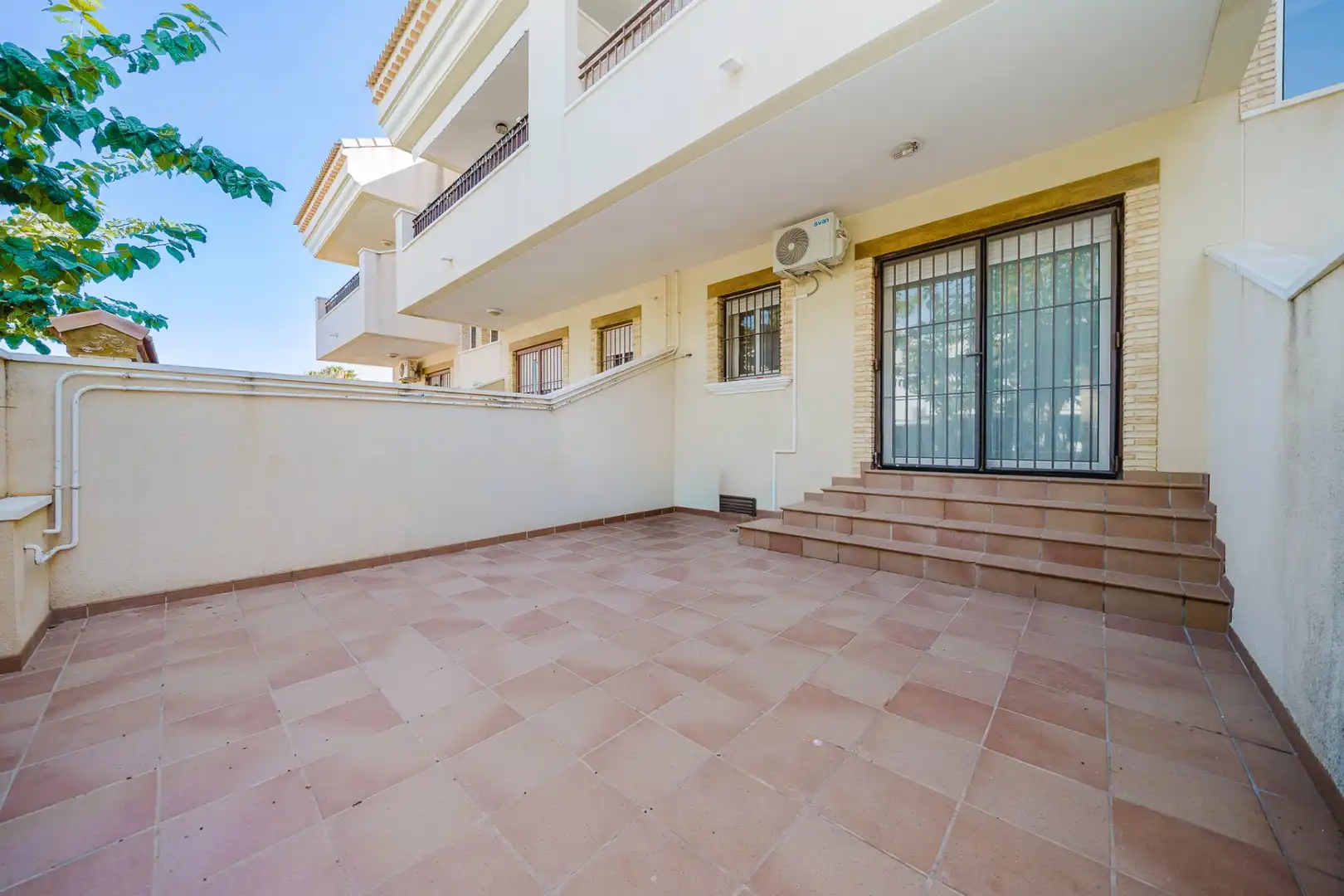 Terraza de Piso en venta en San Pedro del Pinatar con Jardín privado, Trastero y Amueblado