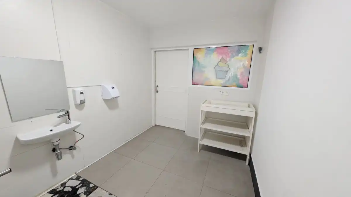 Local comercial en venta en Avenida Artista Remigio Soler López, imagen 22