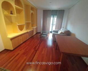 Living room of Flat to rent in Vigo   with Heating and Furnished