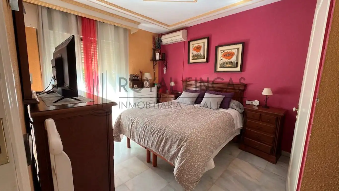 Habitación de Dúplex en venta en Mijas con Aire acondicionado, Terraza y Amueblado
