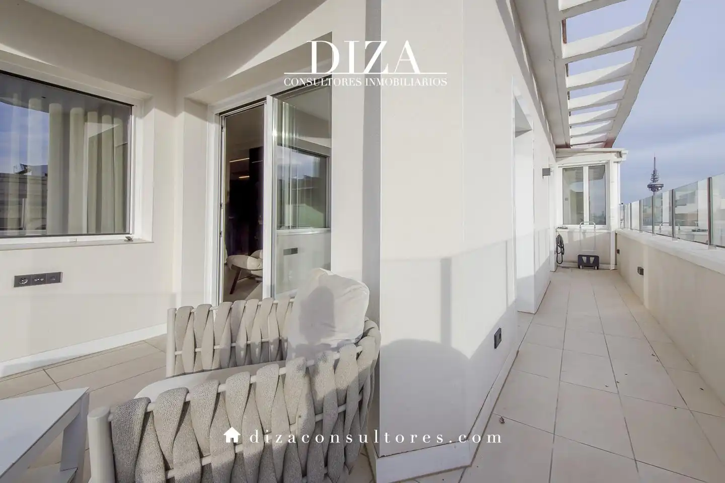 Exterior view of Attic for sale in Madrid  with Air Conditioner, Heating and Terrace