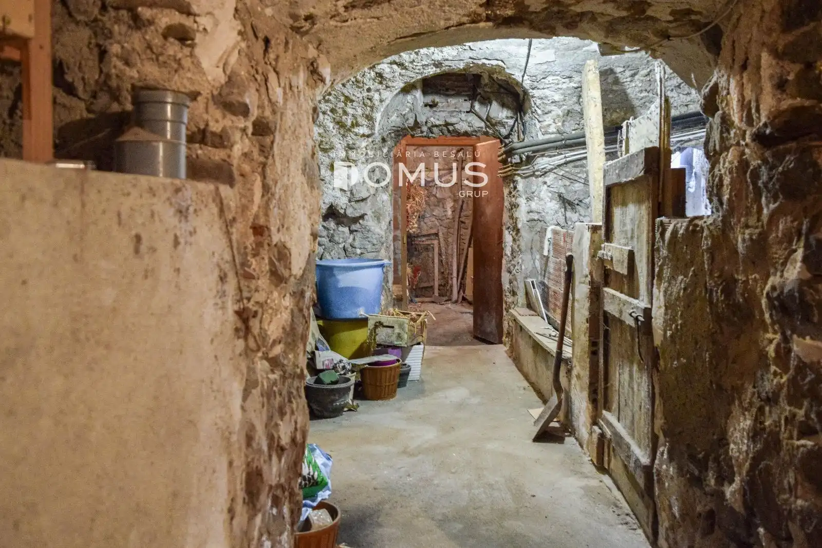 Houses for sale in Besalú  with Heating, Terrace and Storage room