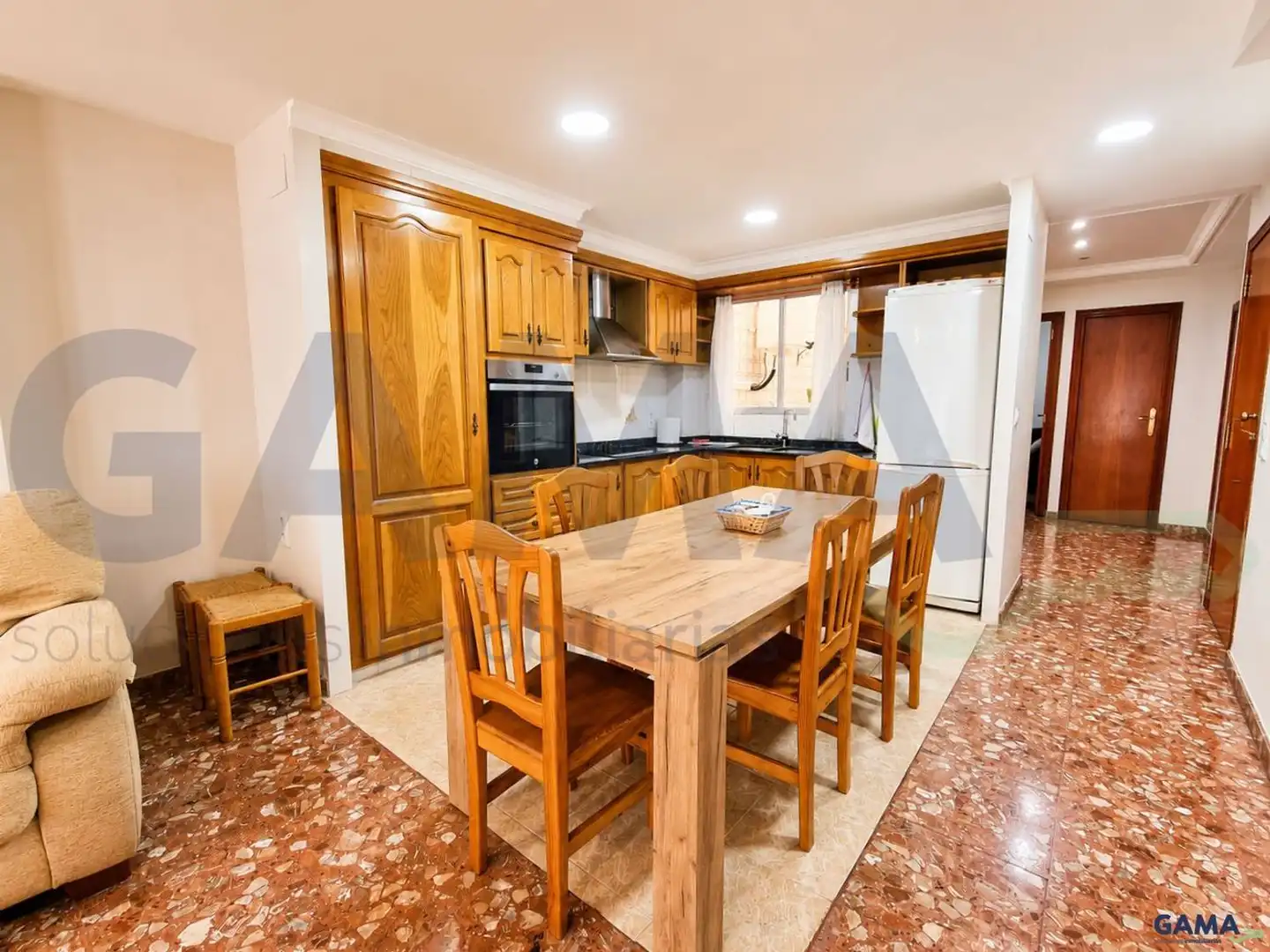 Kitchen of Houses for sale in Alzira  with Air Conditioner, Terrace and Storage room