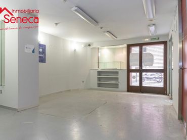 Local comercial en venda a Centro