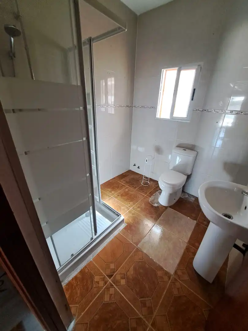 Badezimmer von Einfamilien-Reihenhaus zum Verkauf in Águilas