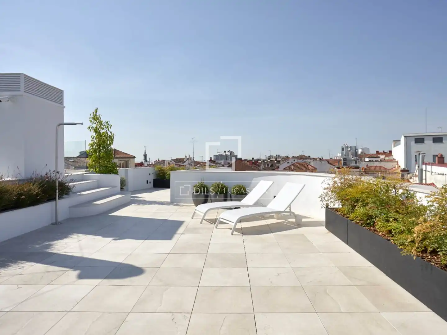 Terrassa de Àtic de lloguer en Madrid amb Aire condicionat, Calefacció i Terrassa