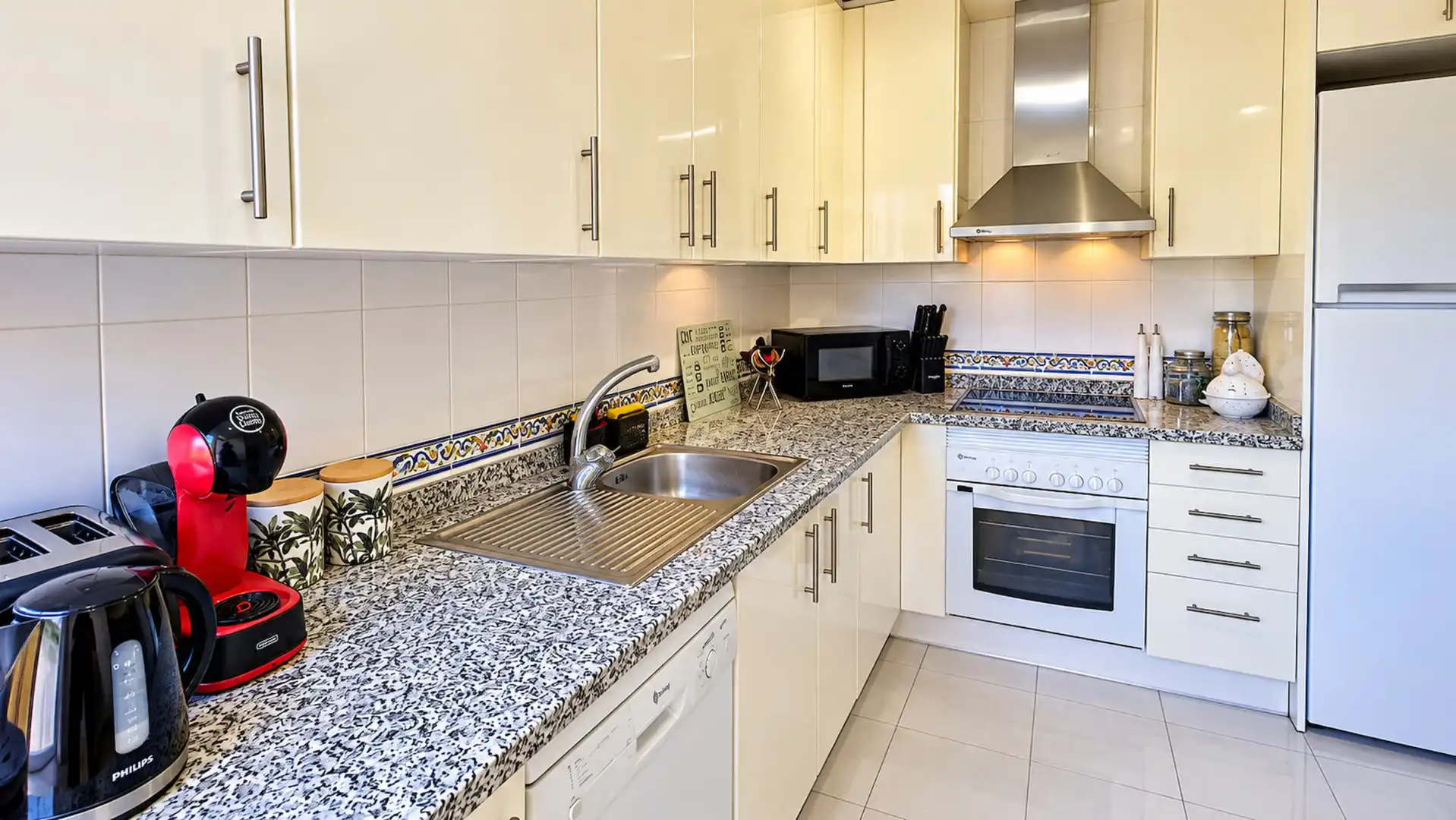 Kitchen of Attic for sale in La Duquesa